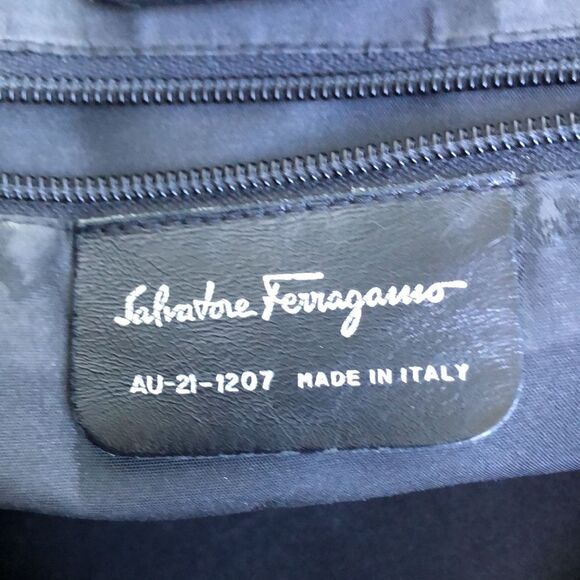 Ferragamo tote   - Picture 5 of 9